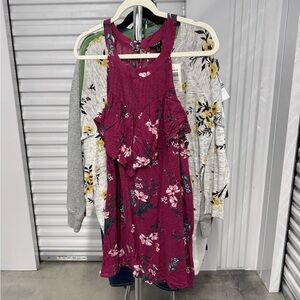 Torrid | Floral Sleeveless Challis Ruffle Front Tank | size 2